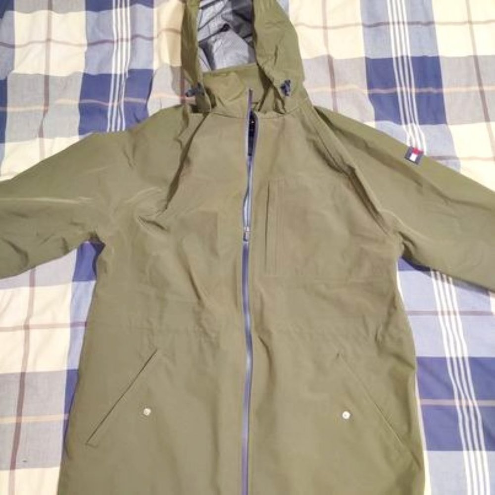 Tommy Hilfiger Men's 4 Way Stretch Water Resistant Coat Jacket Olive Green